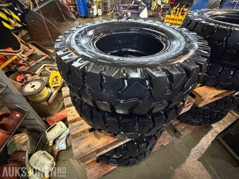 2025 Nokian 4 stk Hjulgraverdekk 10.00–20 – Nær Ny Stand – På Felg - Навесное оборудование для Строительной техники: фото 4 2025 Nokian 4 stk Hjulgraverdekk 10.00–20 – Nær Ny Stand – På Felg - Навесное оборудование для Строительной техники: фото 4