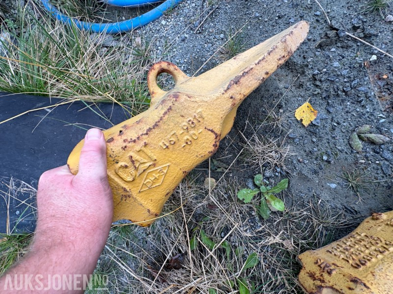 Cat graveskuffetenner til gravemaskin og/eller hjullaster - Навесное оборудование для Строительной техники: фото 4 Cat graveskuffetenner til gravemaskin og/eller hjullaster - Навесное оборудование для Строительной техники: фото 4