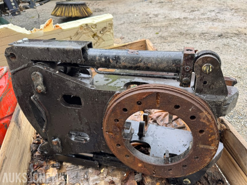 Навесное оборудование для Строительной техники SMP gripekasett til tiltrotator.: фото 1