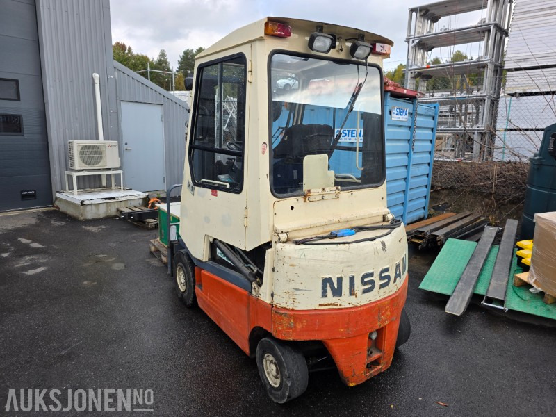 1998 Nissan Q02L25U truck 2,5 T - Погрузочно-разгрузочная техника: фото 5 1998 Nissan Q02L25U truck 2,5 T - Погрузочно-разгрузочная техника: фото 5