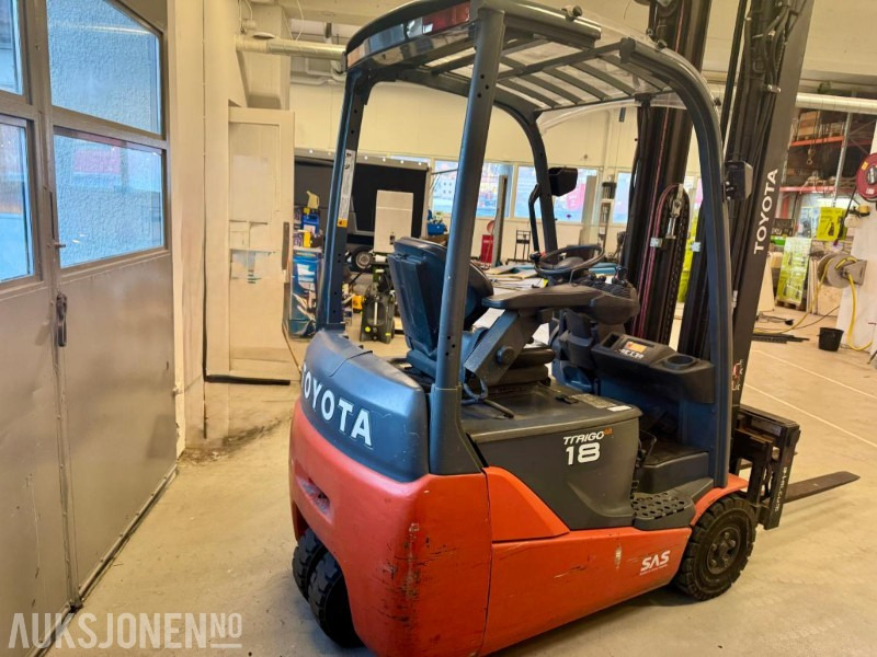 2014 Toyota 8FBEKT18 – Elektrisk gaffeltruck med løftehøyde på 6 meter - Погрузочно-разгрузочная техника: фото 4 2014 Toyota 8FBEKT18 – Elektrisk gaffeltruck med løftehøyde på 6 meter - Погрузочно-разгрузочная техника: фото 4