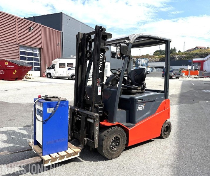 2014 Toyota 8FBMKT25 – 2,5T elektrisk gaffeltruck - Погрузочно-разгрузочная техника: фото 1 2014 Toyota 8FBMKT25 – 2,5T elektrisk gaffeltruck - Погрузочно-разгрузочная техника: фото 1