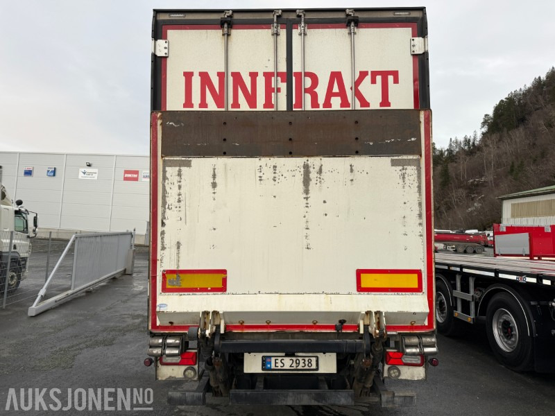 2019 Schmitz CARGOBULL thermo semi med bommer og bakløft - Прицеп: фото 4 2019 Schmitz CARGOBULL thermo semi med bommer og bakløft - Прицеп: фото 4