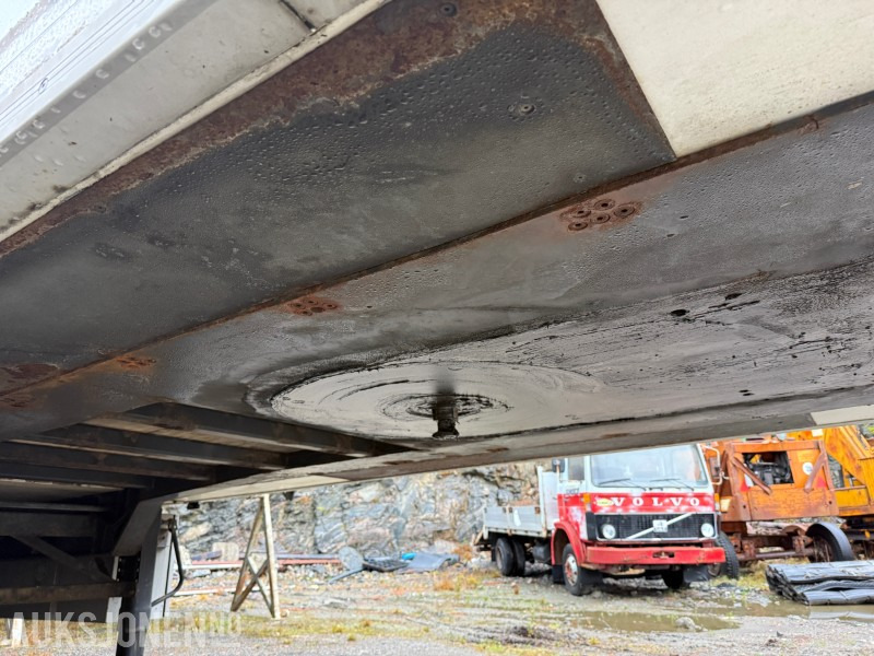 Bussbygg Frysesemi m/ Thermo King kjøleaggregat og Zepro bakløfter - Прицеп: фото 4 Bussbygg Frysesemi m/ Thermo King kjøleaggregat og Zepro bakløfter - Прицеп: фото 4