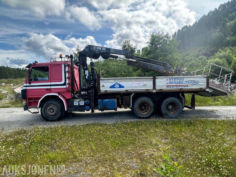 Scania P112H - Intercooler - 6X2 - Fastmontert kran med uttrekk og kurv - Tipp kasse - Автоманипулятор: фото 2 Scania P112H - Intercooler - 6X2 - Fastmontert kran med uttrekk og kurv - Tipp kasse - Автоманипулятор: фото 2