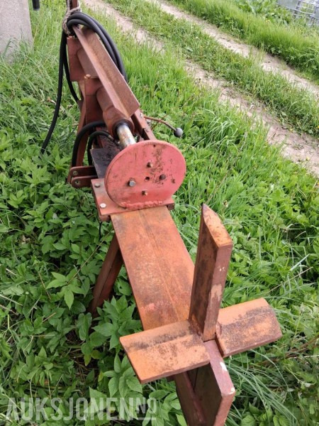 1980 kappsag og vedklyver til traktor - Сельскохозяйственная техника: фото 3 1980 kappsag og vedklyver til traktor - Сельскохозяйственная техника: фото 3