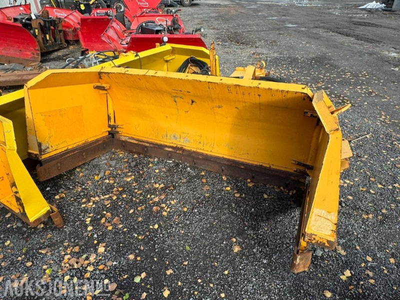 2 stk. Tellefsdal hydrauliske U-ploger | U-4000 & U-4300 - Сельскохозяйственная техника: фото 2 2 stk. Tellefsdal hydrauliske U-ploger | U-4000 & U-4300 - Сельскохозяйственная техника: фото 2