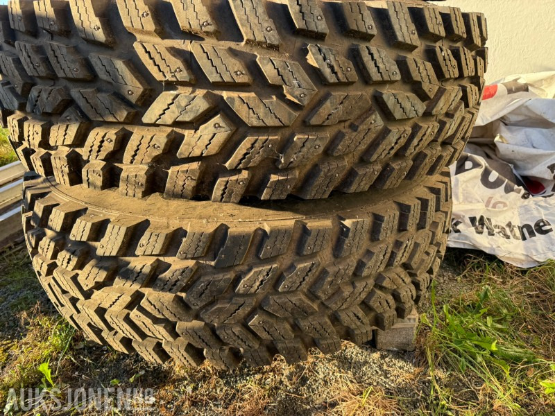 2018 Nokian Hakkapeliitta Traktordekk 480/80R38 og 440/80R24 m/pigg og seiping - Сельскохозяйственная техника: фото 4 2018 Nokian Hakkapeliitta Traktordekk 480/80R38 og 440/80R24 m/pigg og seiping - Сельскохозяйственная техника: фото 4