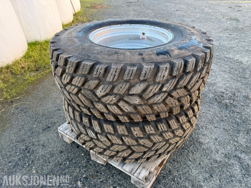 2018 Nokian Hakkapeliitta Traktordekk 480/80R38 og 440/80R24 m/pigg og seiping - Сельскохозяйственная техника: фото 3 2018 Nokian Hakkapeliitta Traktordekk 480/80R38 og 440/80R24 m/pigg og seiping - Сельскохозяйственная техника: фото 3
