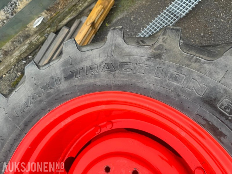 2020 Firestone dekk med Claas felger 440/65 R28 og - Сельскохозяйственная техника: фото 5 2020 Firestone dekk med Claas felger 440/65 R28 og - Сельскохозяйственная техника: фото 5