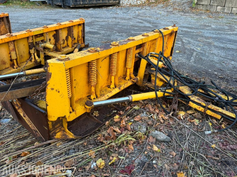 Brøyteskjær 280cm med skyveramme - Hydraulisk sving og tilt - Сельскохозяйственная техника: фото 5 Brøyteskjær 280cm med skyveramme - Hydraulisk sving og tilt - Сельскохозяйственная техника: фото 5