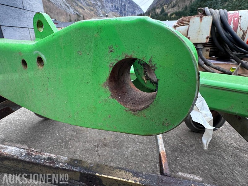 Сельскохозяйственная техника Lite brukt løftearm til Avant 630: фото 8 Сельскохозяйственная техника Lite brukt løftearm til Avant 630: фото 8