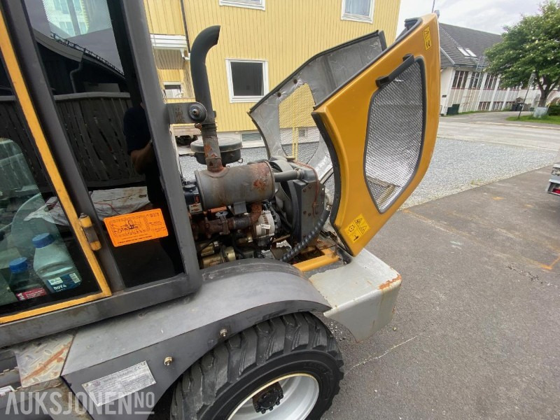 Колёсный погрузчик Sino 908 Hjullaster med skuffe og pallegaffler: фото 19