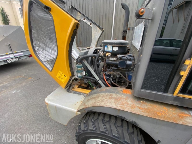 Колёсный погрузчик Sino 908 Hjullaster med skuffe og pallegaffler: фото 20