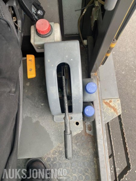 Колёсный погрузчик Sino 908 Hjullaster med skuffe og pallegaffler: фото 14