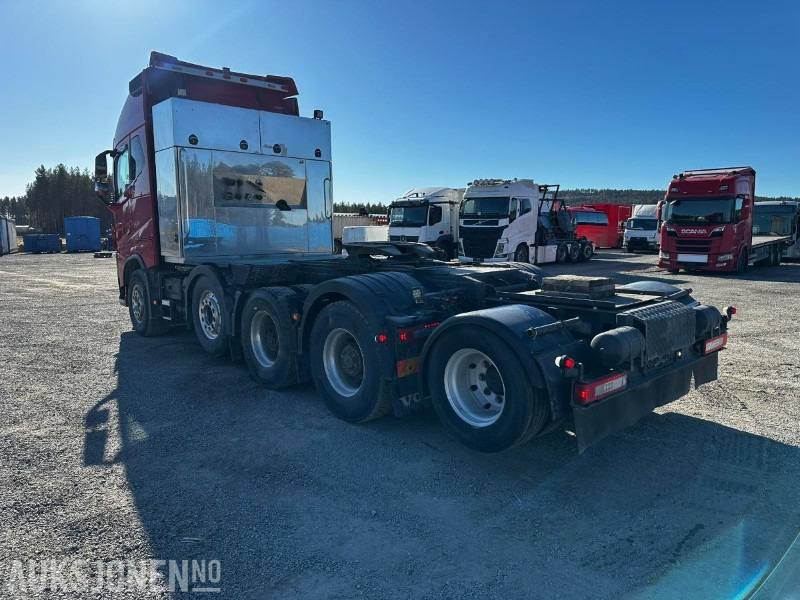 2013 Volvo FH750 8X4 Tungtrekker - Тягач: фото 3 2013 Volvo FH750 8X4 Tungtrekker - Тягач: фото 3