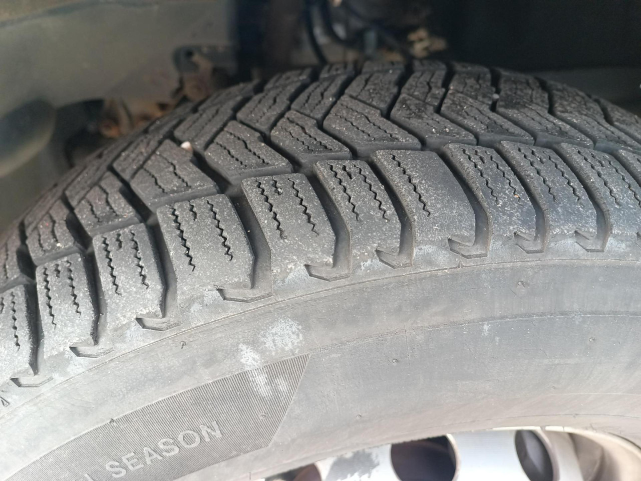 IVECO Daily 70C18A8 - Фургон с закрытым кузовом: фото 4 IVECO Daily 70C18A8 - Фургон с закрытым кузовом: фото 4