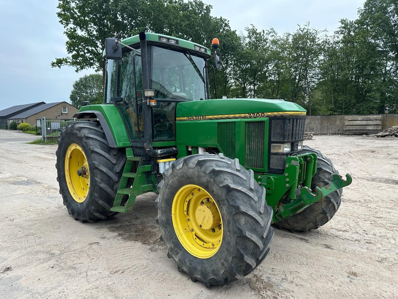 John Deere 7700 PowerQuad - Front linkage - Трактор: фото 2 John Deere 7700 PowerQuad - Front linkage - Трактор: фото 2