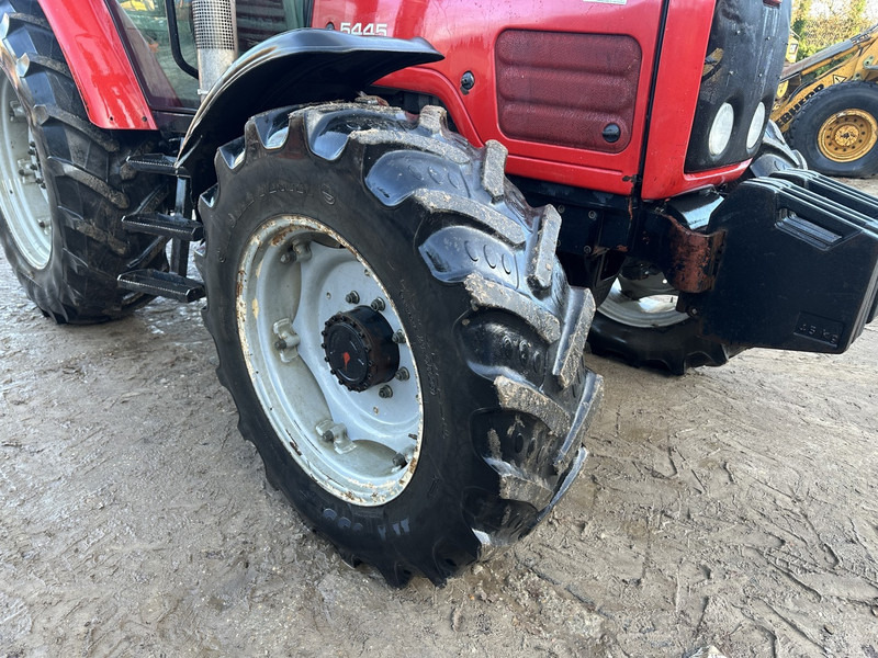 Трактор Massey Ferguson 5445: фото 10