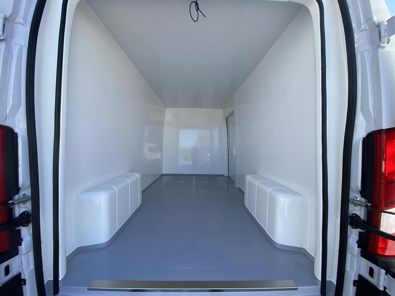 FIAT DUCATO L3H2 140PS | TIEFKÜHLFAHRZEUG -20C + KONVEKTA TK 4022 12V-230V + SOFORT LIEFERBAR - Фургон-рефрижератор: фото 4 FIAT DUCATO L3H2 140PS | TIEFKÜHLFAHRZEUG -20C + KONVEKTA TK 4022 12V-230V + SOFORT LIEFERBAR - Фургон-рефрижератор: фото 4