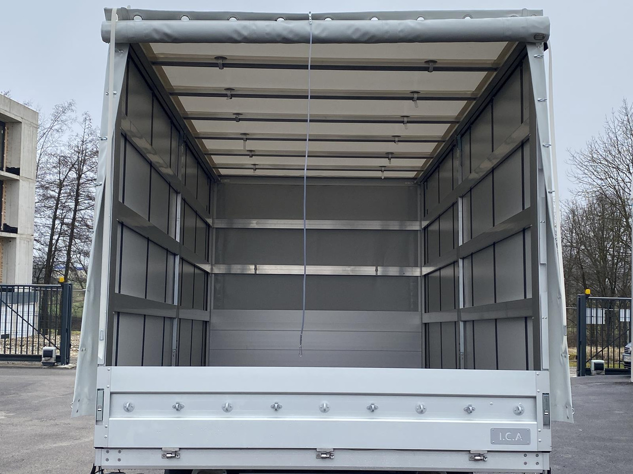 Новый Тентованный фургон MERCEDES BENZ SPRINTER 317 CDI 170PS 1+2 PRITSCHE PLANE 4100MM: фото 8 Новый Тентованный фургон MERCEDES BENZ SPRINTER 317 CDI 170PS 1+2 PRITSCHE PLANE 4100MM: фото 8