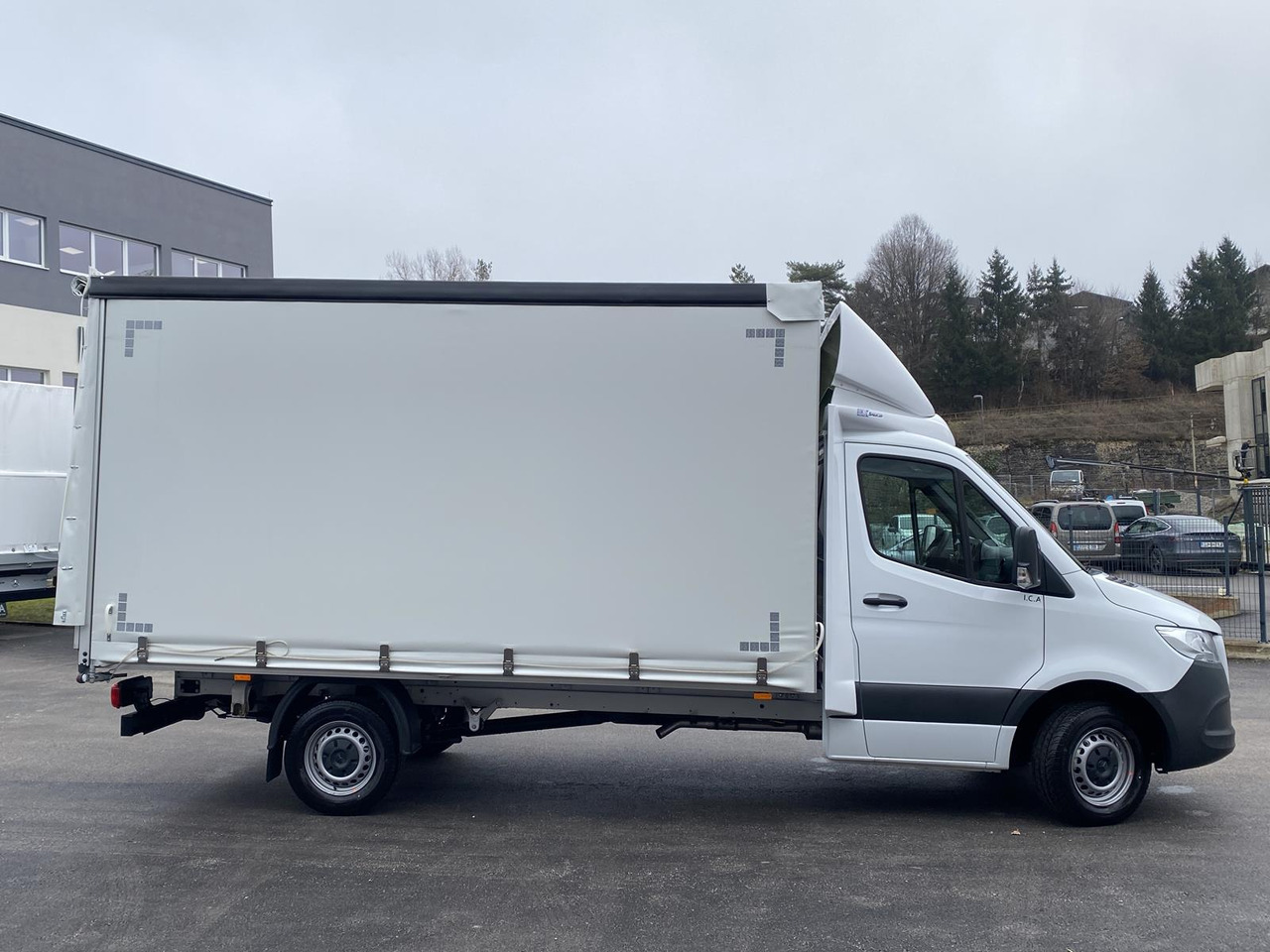 Новый Тентованный фургон MERCEDES BENZ SPRINTER 317 CDI 170PS 1+2 PRITSCHE PLANE 4100MM: фото 14 Новый Тентованный фургон MERCEDES BENZ SPRINTER 317 CDI 170PS 1+2 PRITSCHE PLANE 4100MM: фото 14