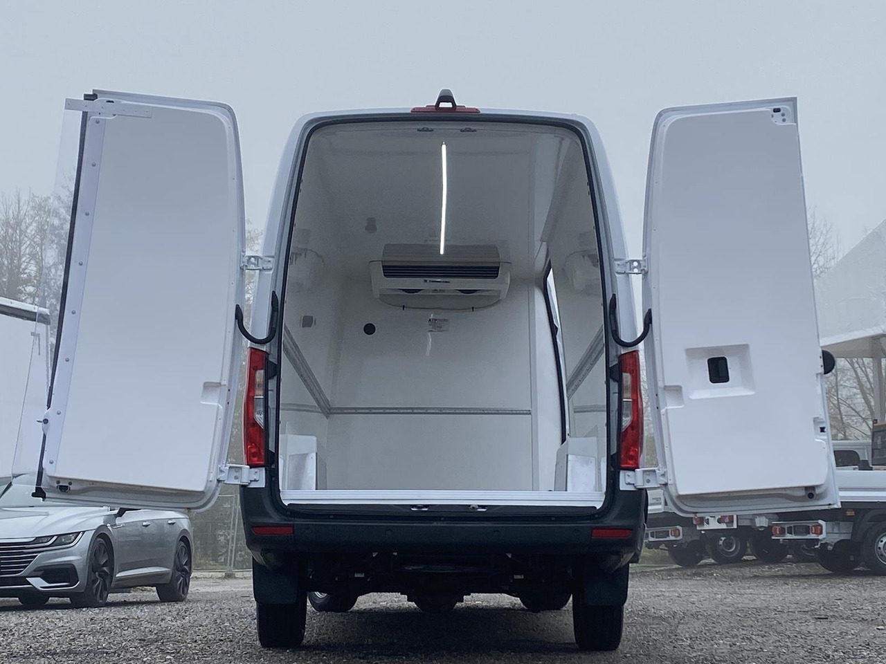 Новый Фургон-рефрижератор MERCEDES-BENZ SPRINTER 317 CDI L4H3 170PS AUTOMATIK FRISCHDIENST + KONVEKTA FK 3022 12-220V: фото 12 Новый Фургон-рефрижератор MERCEDES-BENZ SPRINTER 317 CDI L4H3 170PS AUTOMATIK FRISCHDIENST + KONVEKTA FK 3022 12-220V: фото 12