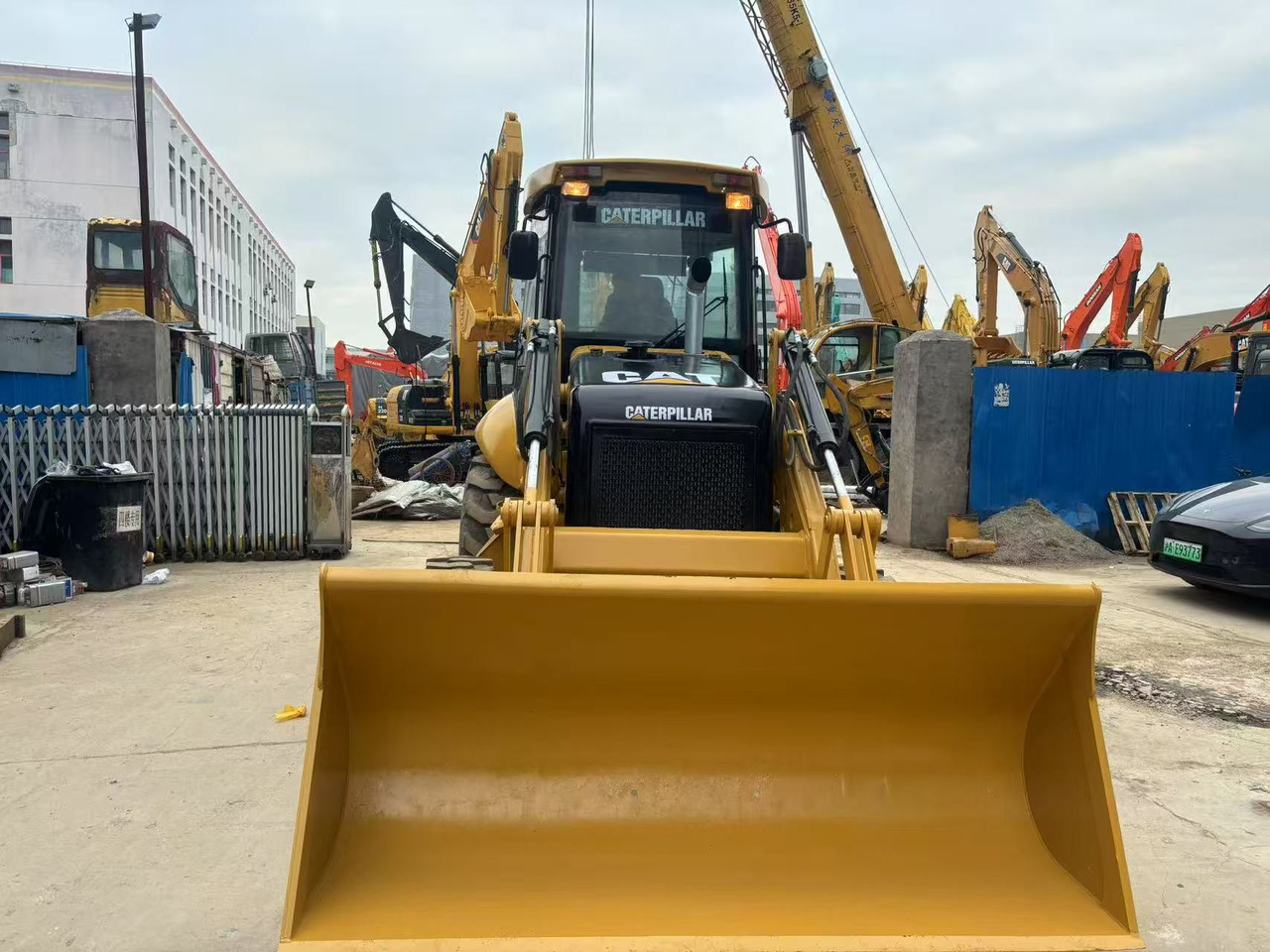 Caterpillar New Or Used CAT 420 Backhoe Loader CAT 420 420F JCB 3CX 4CX Backhoe Loaders in Good Quality - Экскаватор-погрузчик: фото 2 Caterpillar New Or Used CAT 420 Backhoe Loader CAT 420 420F JCB 3CX 4CX Backhoe Loaders in Good Quality - Экскаватор-погрузчик: фото 2