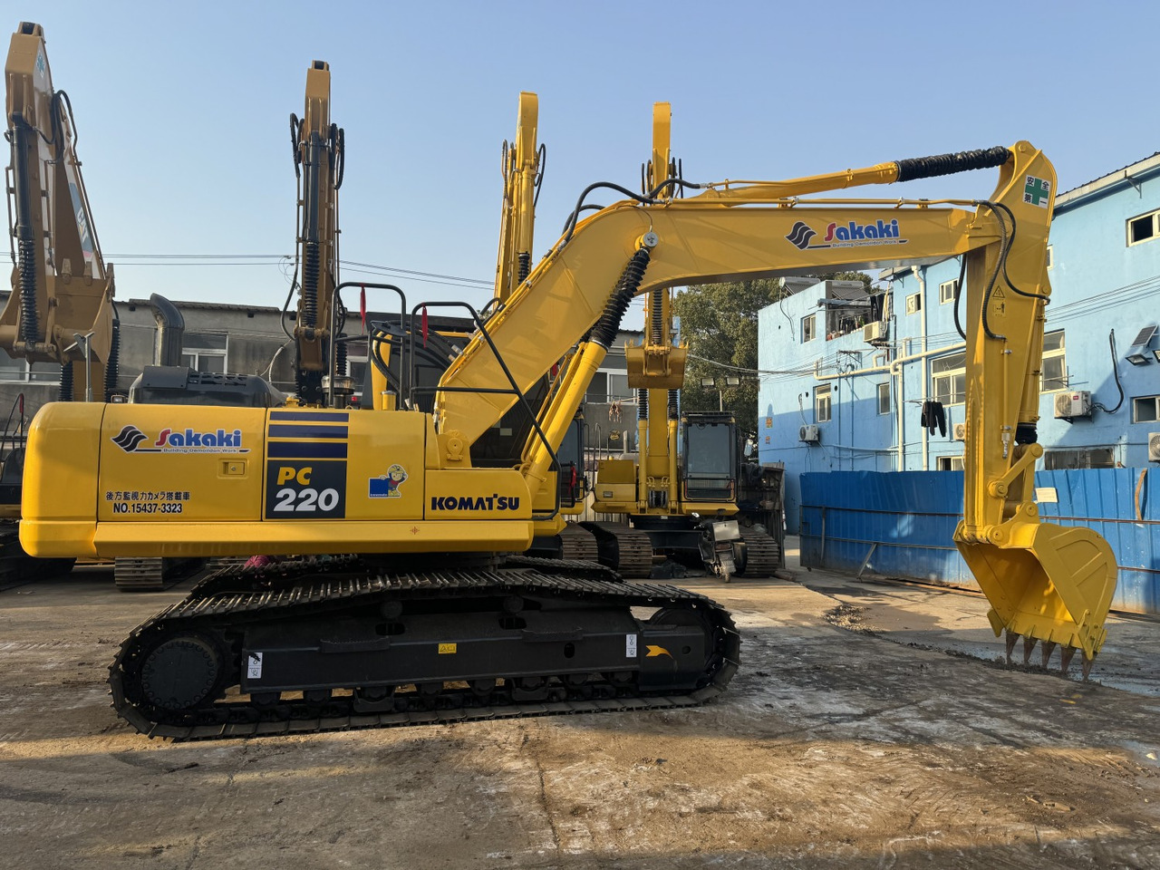 Komatsu PC220 PC210 PC200 Used Excavator Hydraulic Crawler in Good Price - Гусеничный экскаватор: фото 1 Komatsu PC220 PC210 PC200 Used Excavator Hydraulic Crawler in Good Price - Гусеничный экскаватор: фото 1