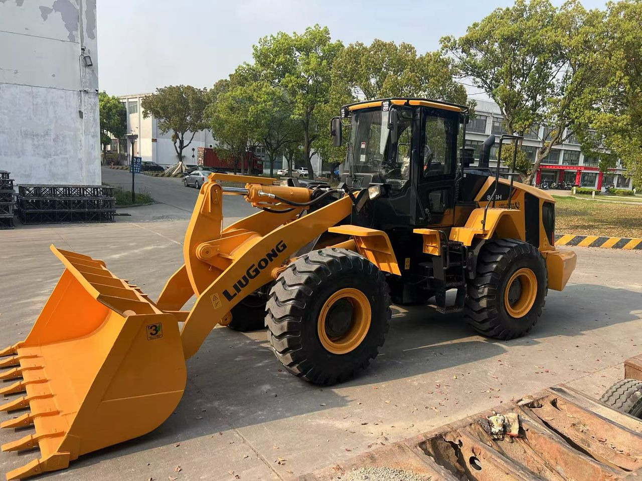 Liugong CLG 856H used wheel loader with cummins engine - Колёсный погрузчик: фото 3 Liugong CLG 856H used wheel loader with cummins engine - Колёсный погрузчик: фото 3
