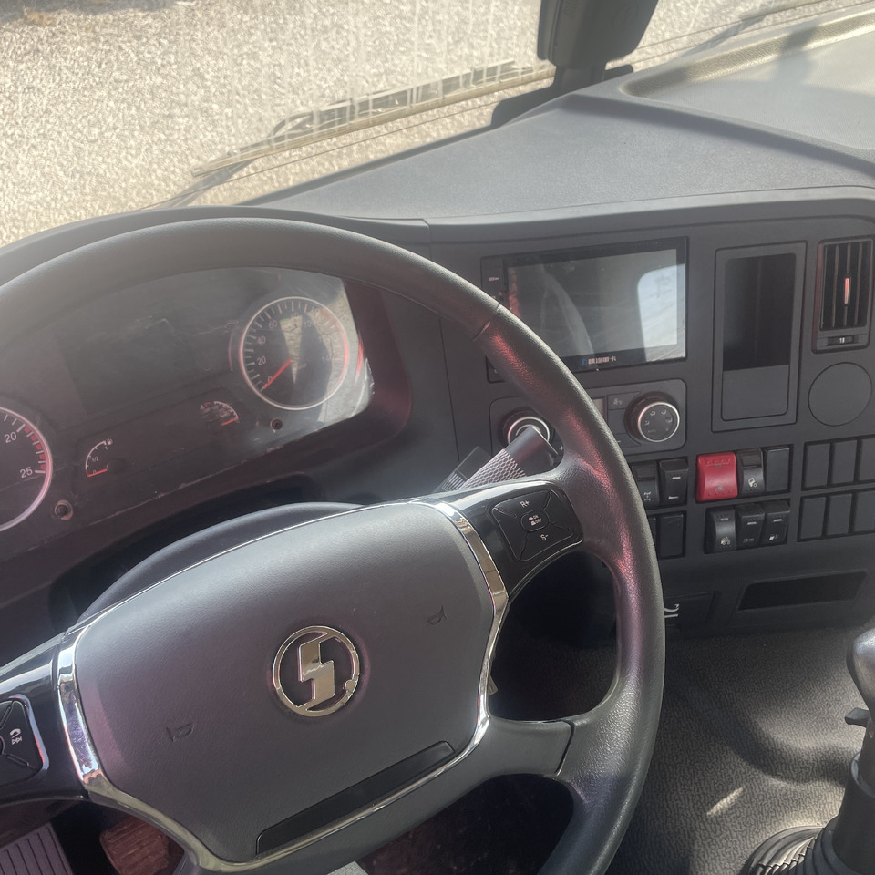 Тягач Shacman New or Used  (6*4) ,(8*2) (8*4)Semi Truck Head Tractor Head Tipper Head: фото 7 Тягач Shacman New or Used  (6*4) ,(8*2) (8*4)Semi Truck Head Tractor Head Tipper Head: фото 7