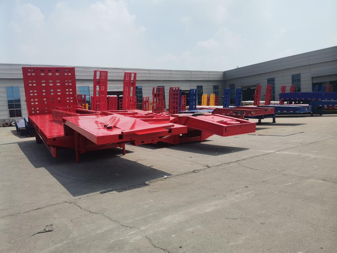 ZHICHENG SEMI FLAT BED LOW BED IN VARIOUS AND SIZE ( USED OR NEW CONDITION) - Низкорамный полуприцеп: фото 2 ZHICHENG SEMI FLAT BED LOW BED IN VARIOUS AND SIZE ( USED OR NEW CONDITION) - Низкорамный полуприцеп: фото 2