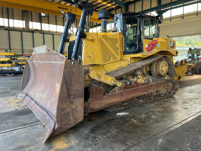 Caterpillar D8T - Бульдозер: фото 1 Caterpillar D8T - Бульдозер: фото 1