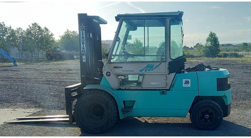 Mitsubishi FD50 - Дизельный погрузчик: фото 1 Mitsubishi FD50 - Дизельный погрузчик: фото 1