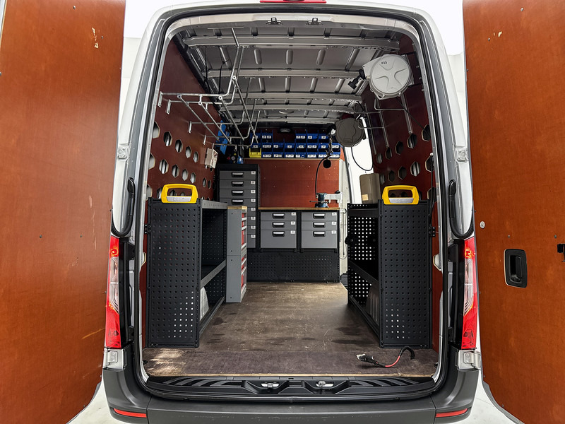 Mercedes-Benz Sprinter 316 2.2 CDI L2H2 Inrichting Navigatie Camera 220v omvormer Geveerde stoel - Цельнометаллический фургон: фото 5 Mercedes-Benz Sprinter 316 2.2 CDI L2H2 Inrichting Navigatie Camera 220v omvormer Geveerde stoel - Цельнометаллический фургон: фото 5