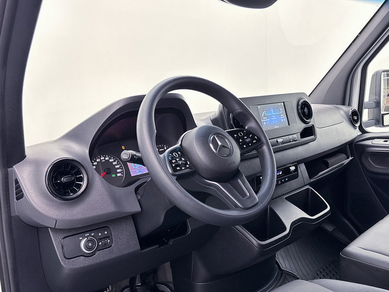 Mercedes-Benz Sprinter 517 1.9 CDI Bakwagen Meubelbak met Laadklep Achteruitrijcamera Apple Carplay/Android Auto Cruise Control - Фургон с закрытым кузовом: фото 5 Mercedes-Benz Sprinter 517 1.9 CDI Bakwagen Meubelbak met Laadklep Achteruitrijcamera Apple Carplay/Android Auto Cruise Control - Фургон с закрытым кузовом: фото 5