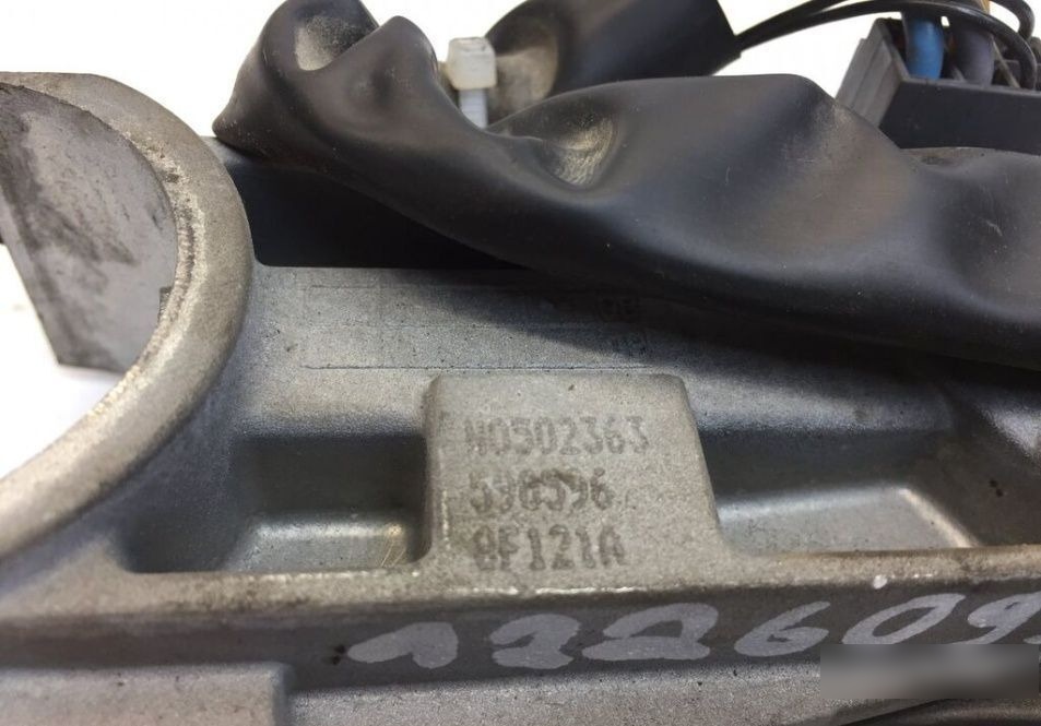 Butuc contact pentru autotractor (2005-2013) Renault Magnum Dxi - Электрическая система для Грузовиков: фото 2 Butuc contact pentru autotractor (2005-2013) Renault Magnum Dxi - Электрическая система для Грузовиков: фото 2