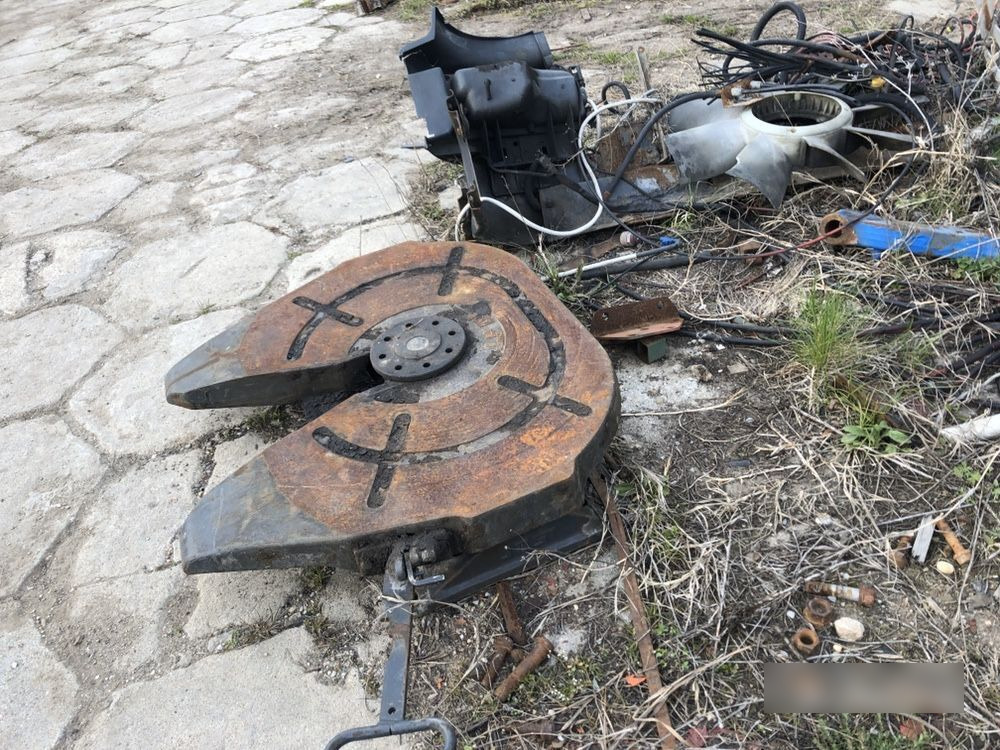 Volvo Man Mercedes Renault DAF truck - Седло для Грузовиков: фото 2 Volvo Man Mercedes Renault DAF truck - Седло для Грузовиков: фото 2