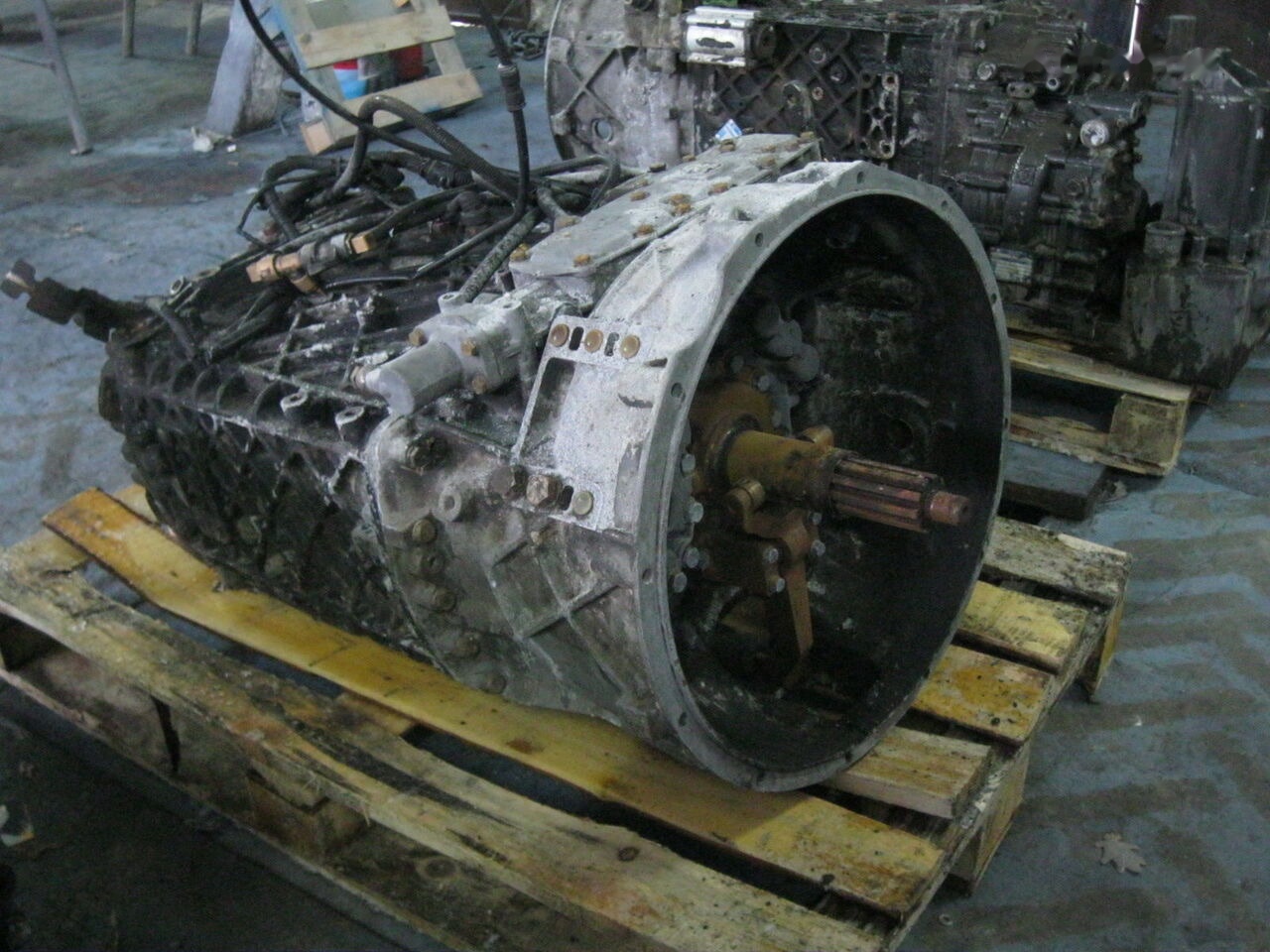 ZF 16S221 DAF XF 95 - Коробка передач для Грузовиков: фото 1 ZF 16S221 DAF XF 95 - Коробка передач для Грузовиков: фото 1