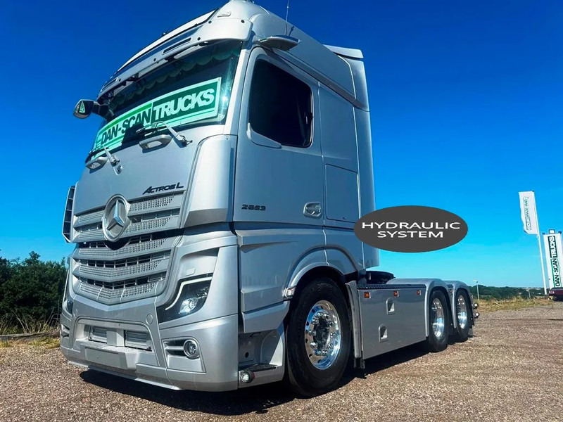 Тягач Mercedes-Benz Actros 2653 Special Interior. 6x2 3250mm weelbase. Air / Air suspension. hydr. syatem. Invertor. Micro wave.: фото 1