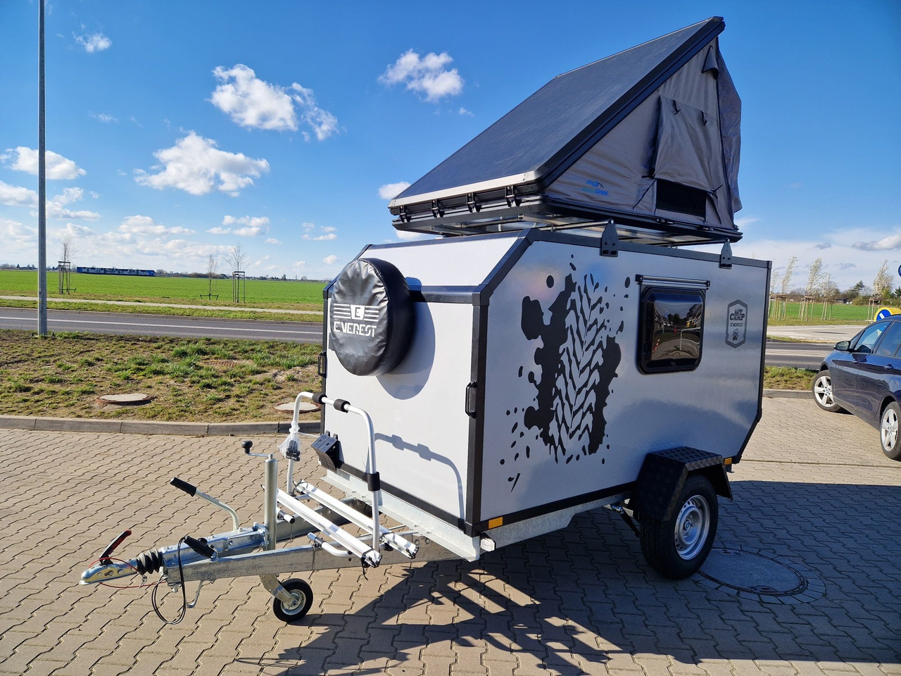 NOWA Przyczepa Wyprawowa Turystyczna Off-ROAD Everest MT-CAMP 2025 - Прицеп дача: фото 1 NOWA Przyczepa Wyprawowa Turystyczna Off-ROAD Everest MT-CAMP 2025 - Прицеп дача: фото 1