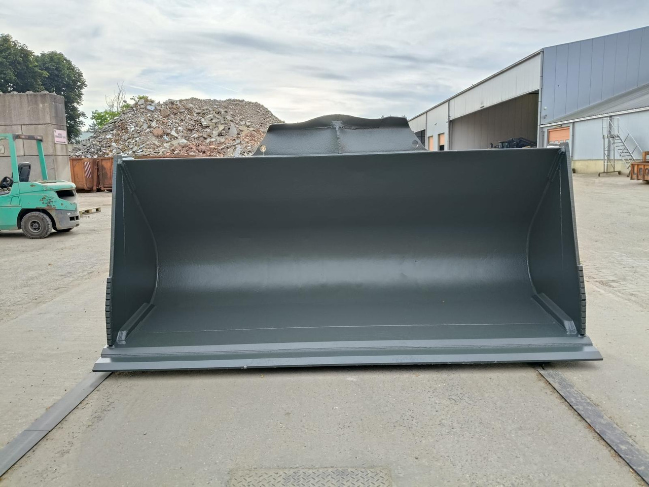 Ковш для погрузчика Volvo L 220: фото 6