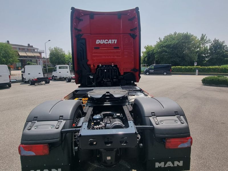 TRATTORE STRADALE MAN TGX 520hp DUCATI EDITION TGX 18.520 4x2 LL SA - Тягач: фото 4 TRATTORE STRADALE MAN TGX 520hp DUCATI EDITION TGX 18.520 4x2 LL SA - Тягач: фото 4