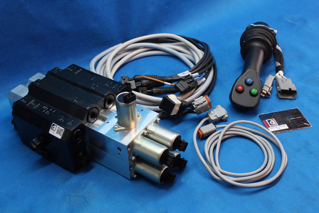 Joystick + AKON LVM92 Proportional Valve 90 L/Min 2 Sections for Loader, Closed - Фронтальный погрузчик для трактора для Грузовиков: фото 2 Joystick + AKON LVM92 Proportional Valve 90 L/Min 2 Sections for Loader, Closed - Фронтальный погрузчик для трактора для Грузовиков: фото 2