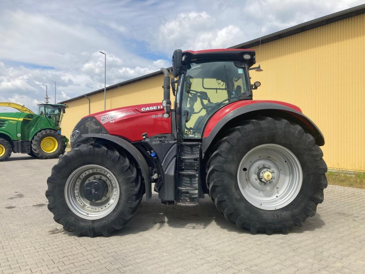 Case-IH OPTUM 270 CVX RTK - Трактор: фото 2 Case-IH OPTUM 270 CVX RTK - Трактор: фото 2