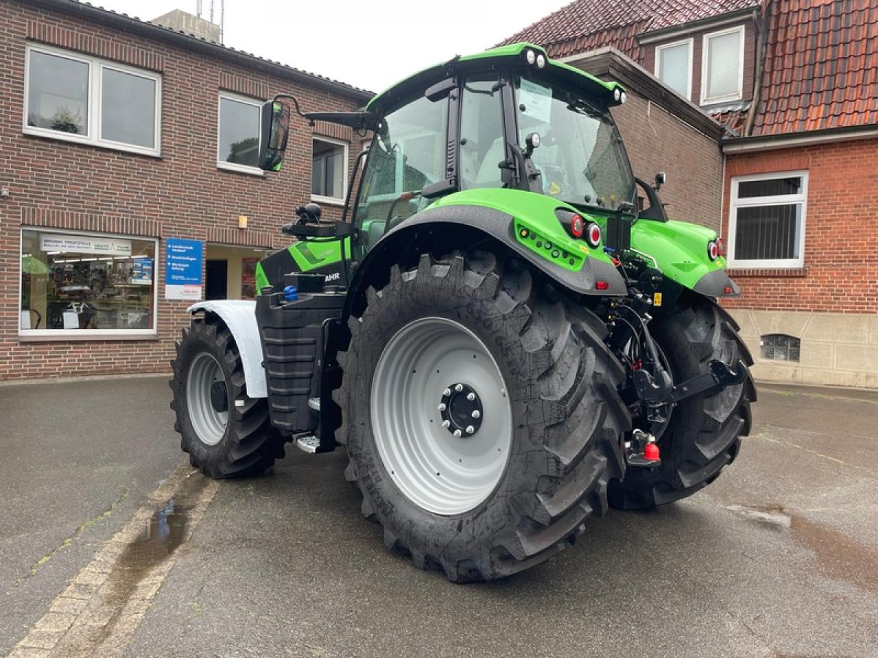 Deutz-Fahr 6210 PSHIFT - Трактор: фото 3 Deutz-Fahr 6210 PSHIFT - Трактор: фото 3