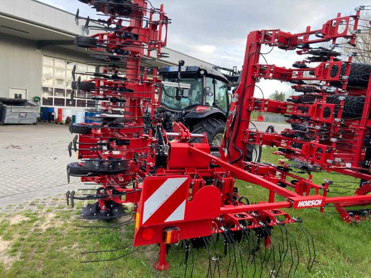 / HORSCH TRANSFORMER 6 VF - Техника для обработки почвы: фото 4 / HORSCH TRANSFORMER 6 VF - Техника для обработки почвы: фото 4