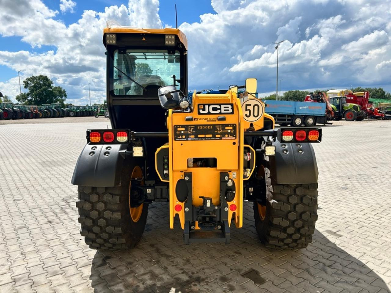 JCB 542-70 AGRI PRO - Телескопический погрузчик: фото 3 JCB 542-70 AGRI PRO - Телескопический погрузчик: фото 3
