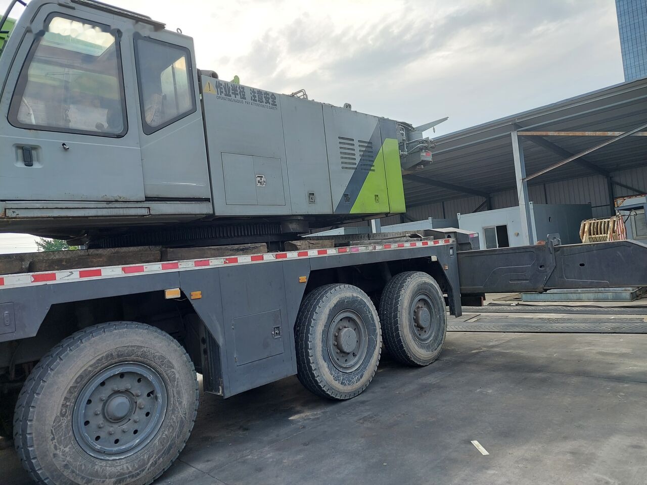 Zoomlion ZAT2600V 260T 260ton 220t 220ton - Мобильный кран: фото 3 Zoomlion ZAT2600V 260T 260ton 220t 220ton - Мобильный кран: фото 3