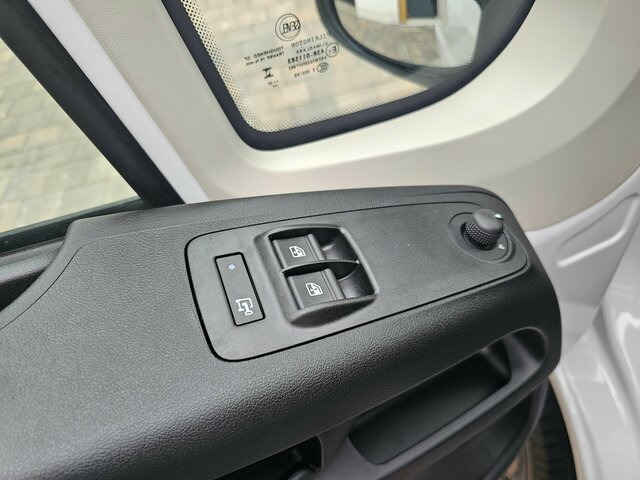 Цельнометаллический фургон FIAT Ducato 35 140 Serie10-9.2 Modell 25 L2H1 sofort...: фото 39